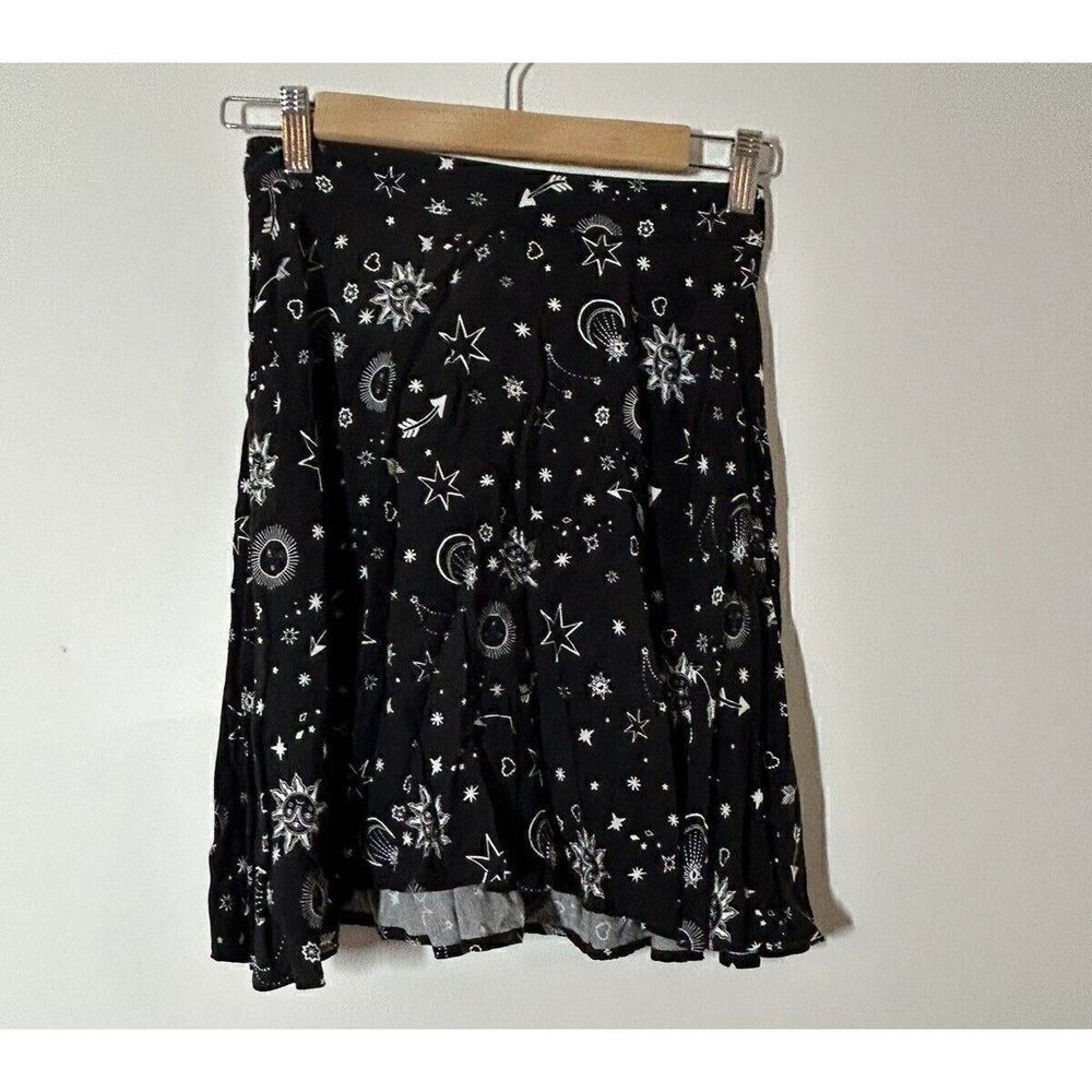 Retrolicious Celestial Sun & Moon Skater Skirt Size Small